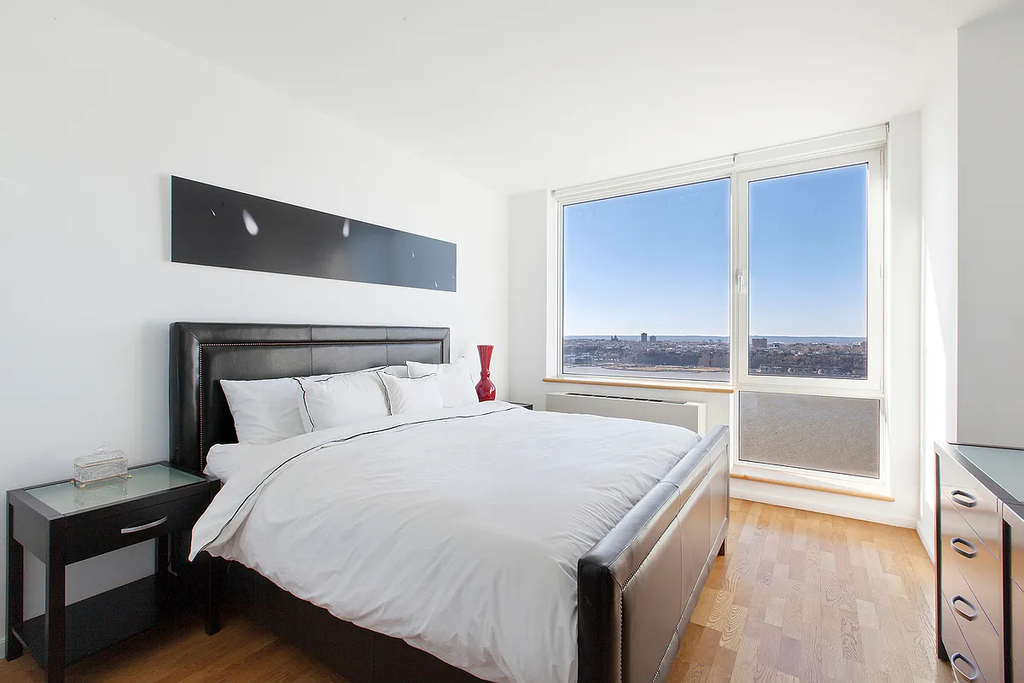 West 42nd Street, New York, NY 10036 - Photo 2