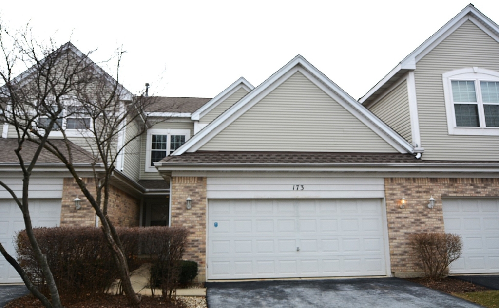 173 Bay Drive - Photo 0