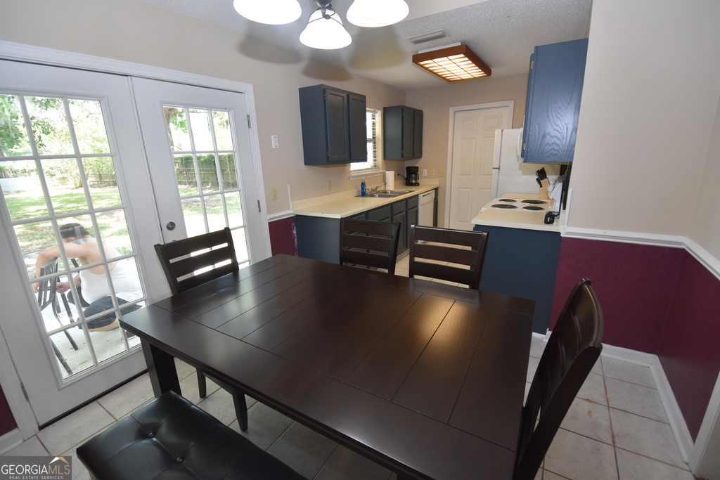 413 Sunnyside Drive - Photo 7
