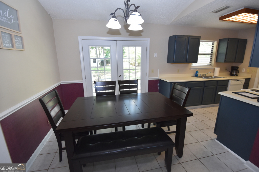 413 Sunnyside Drive - Photo 8