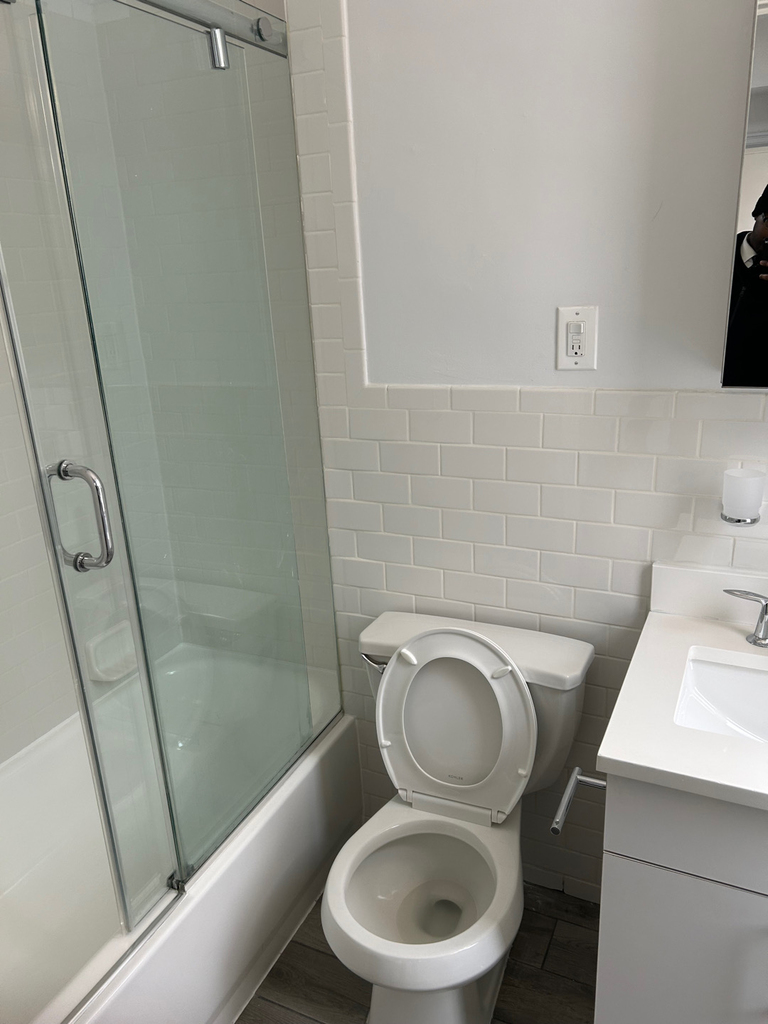 140 East 46th Street - Photo 3