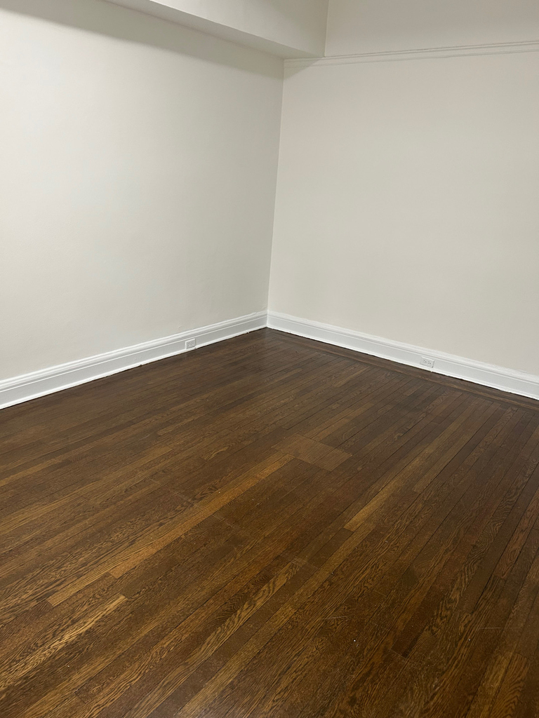 140 East 46th Street - Photo 2