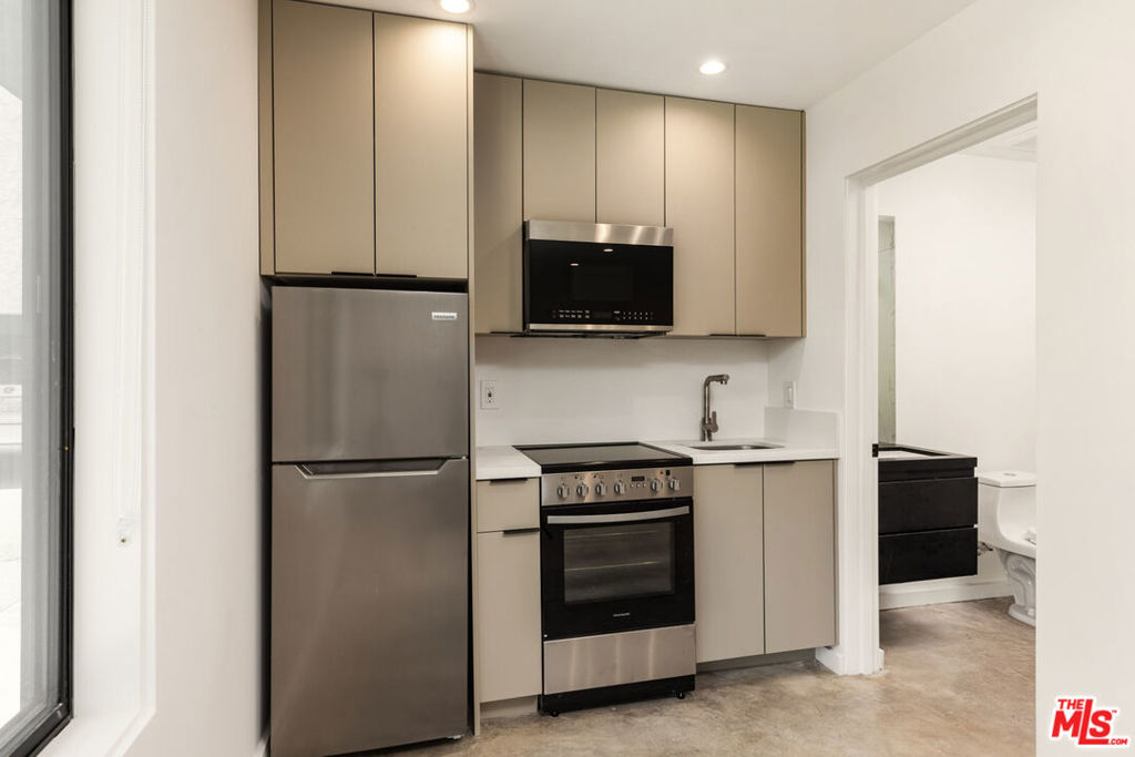 2614 Kansas Avenue - Photo 3