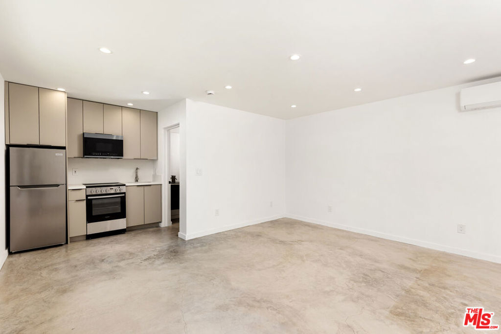 2614 Kansas Avenue - Photo 1