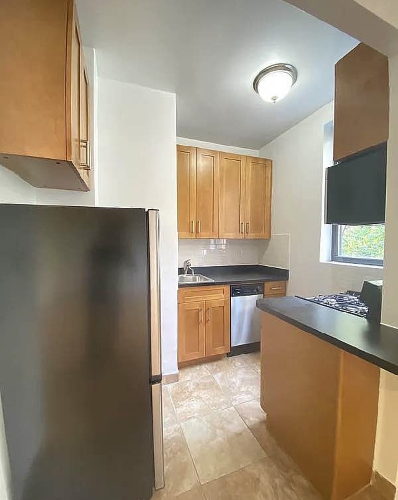 333 East 90th Street - Photo 3