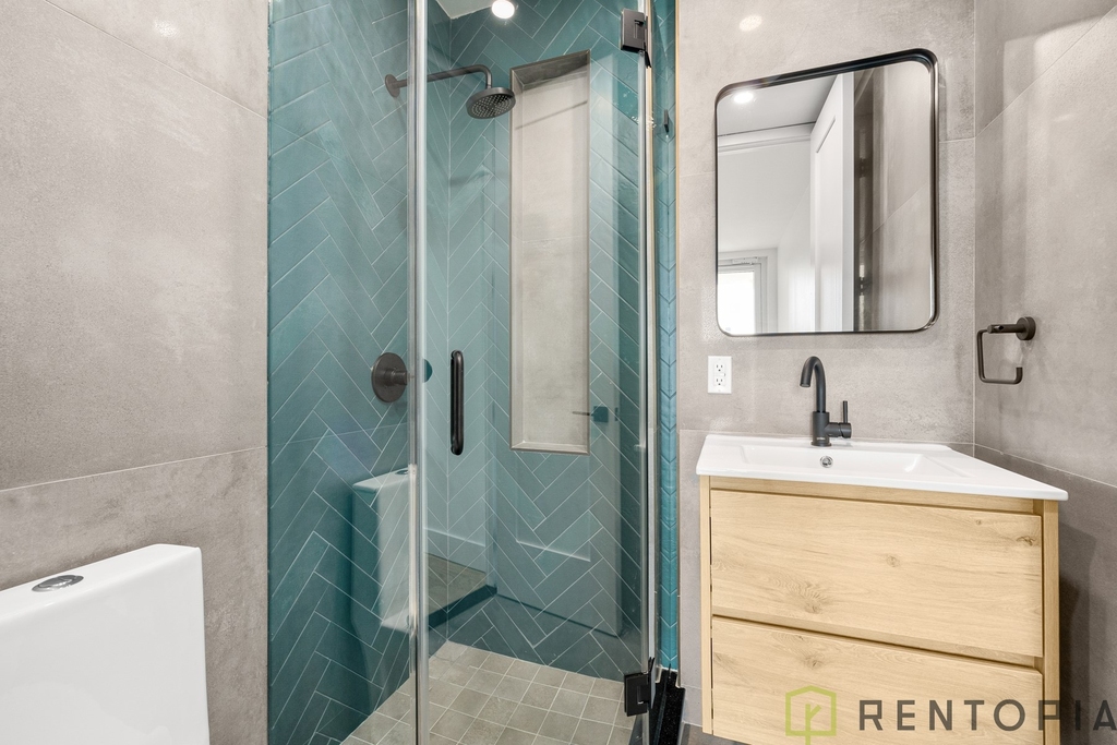 188 Ainslie Street - Photo 10
