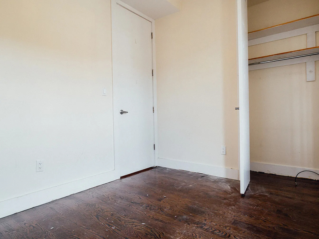 435 Bleecker Street - Photo 5