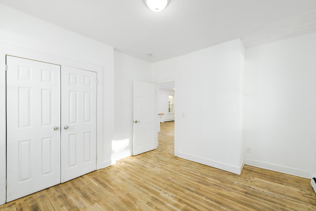 517 Winchester Avenue - Photo 7