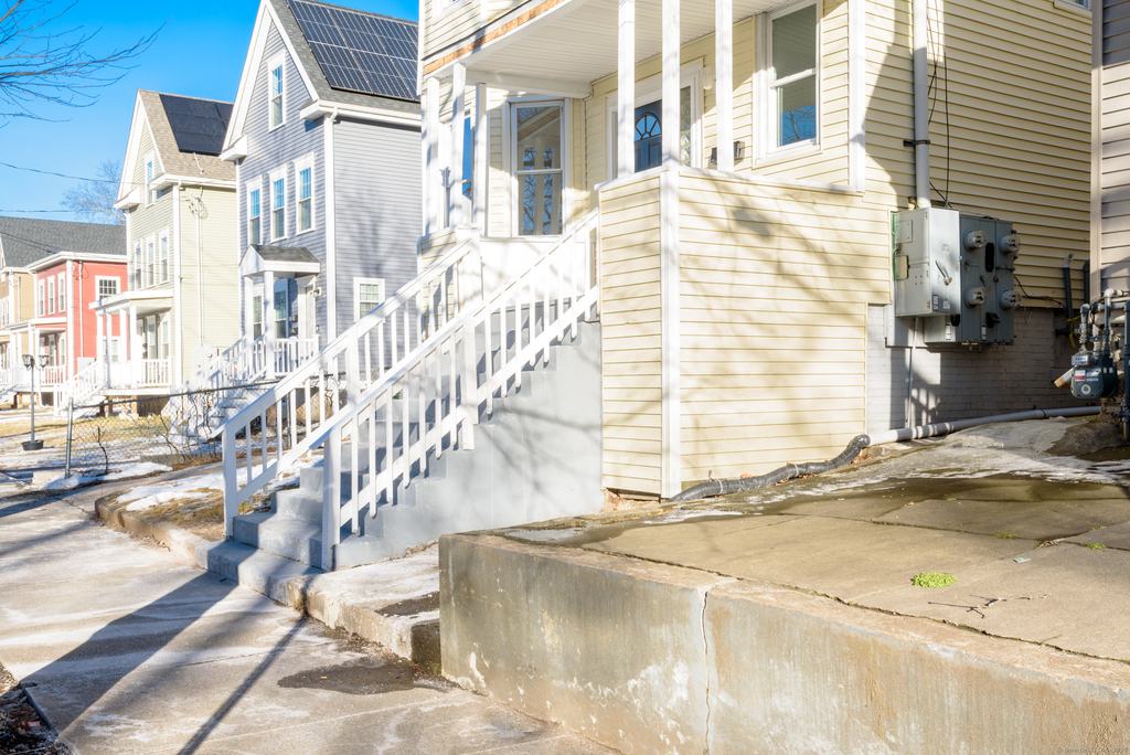 517 Winchester Avenue - Photo 0