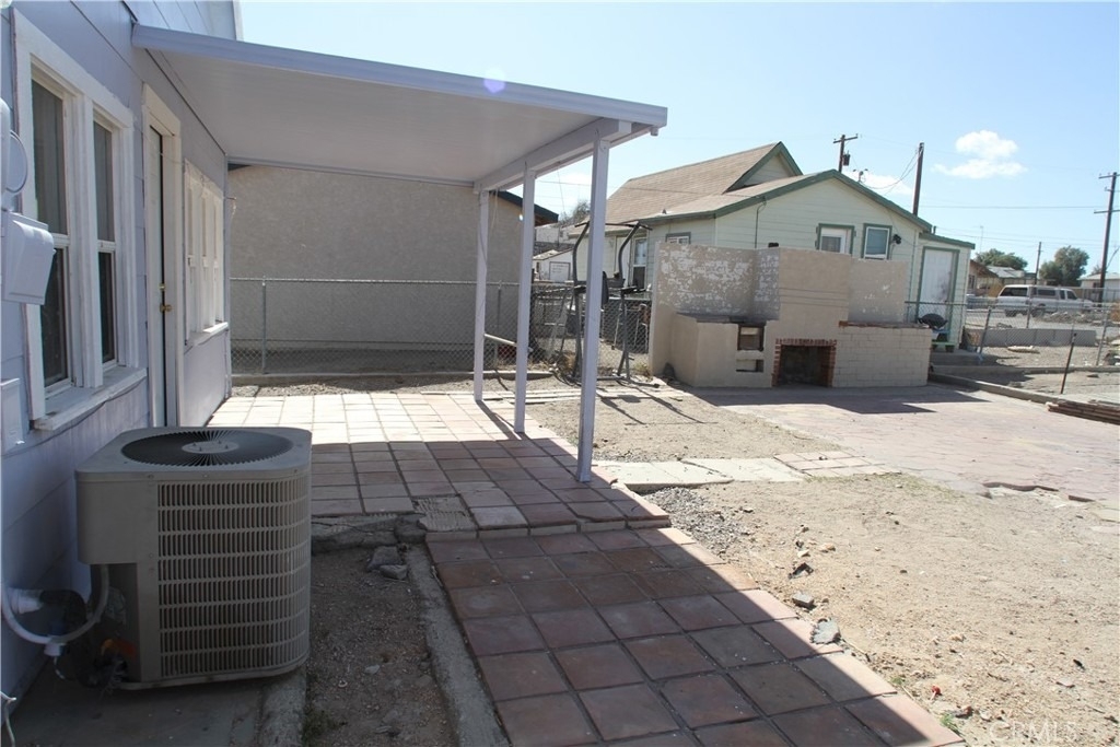 412 D Street - Photo 16