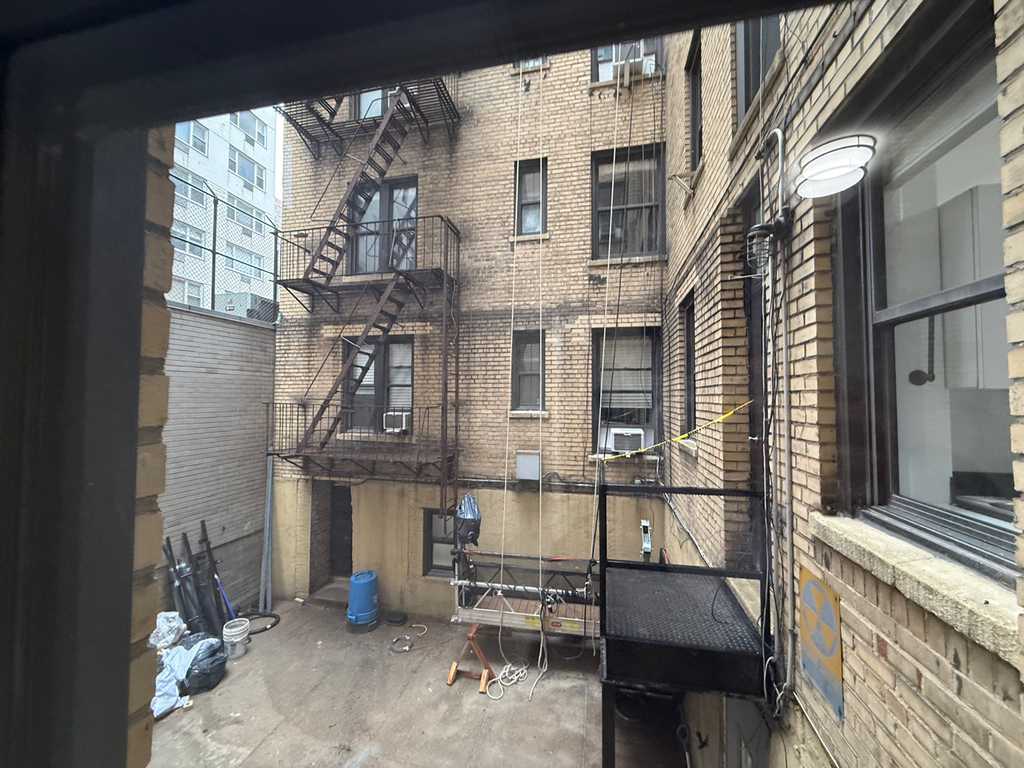 71 West 12th Street - Photo 5