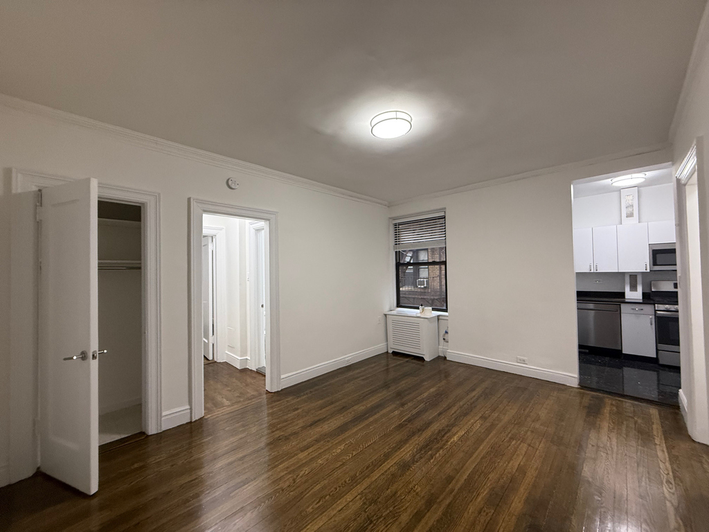 71 West 12th Street - Photo 1
