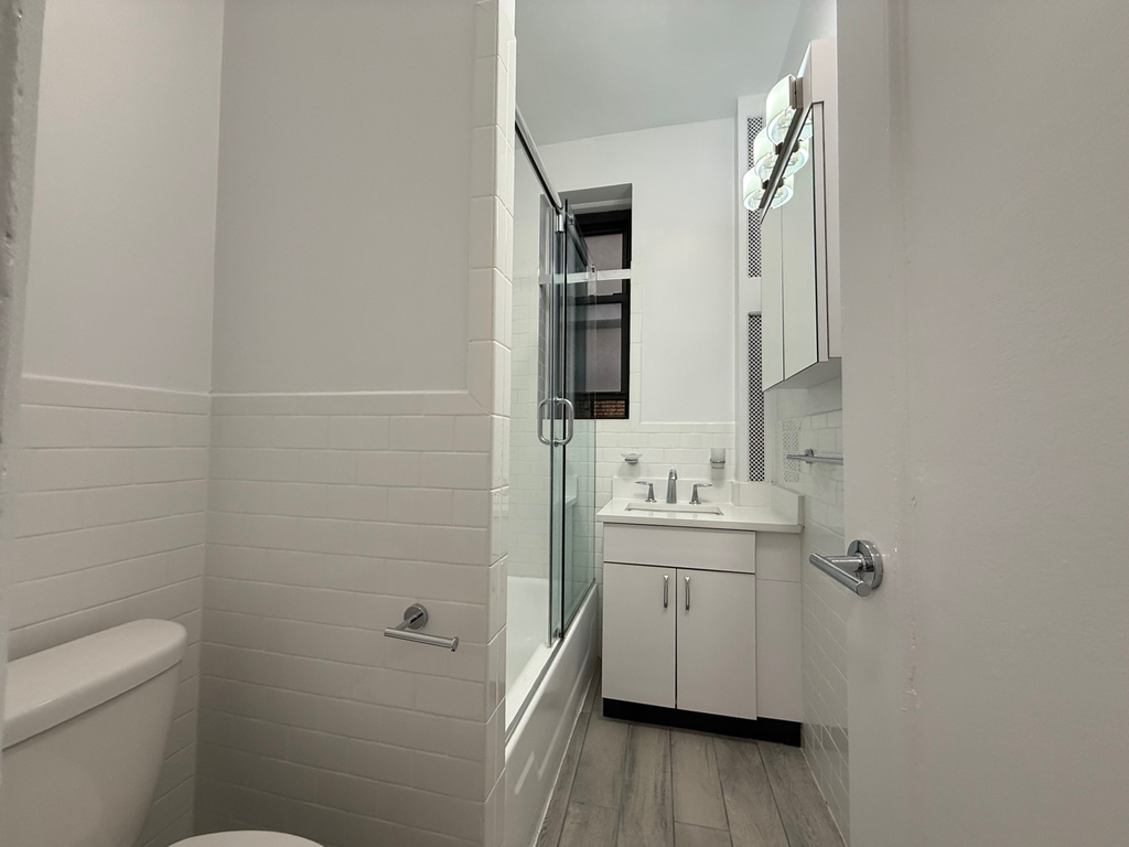 71 West 12th Street - Photo 8