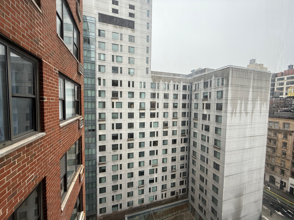145 4th Avenue - Photo 4