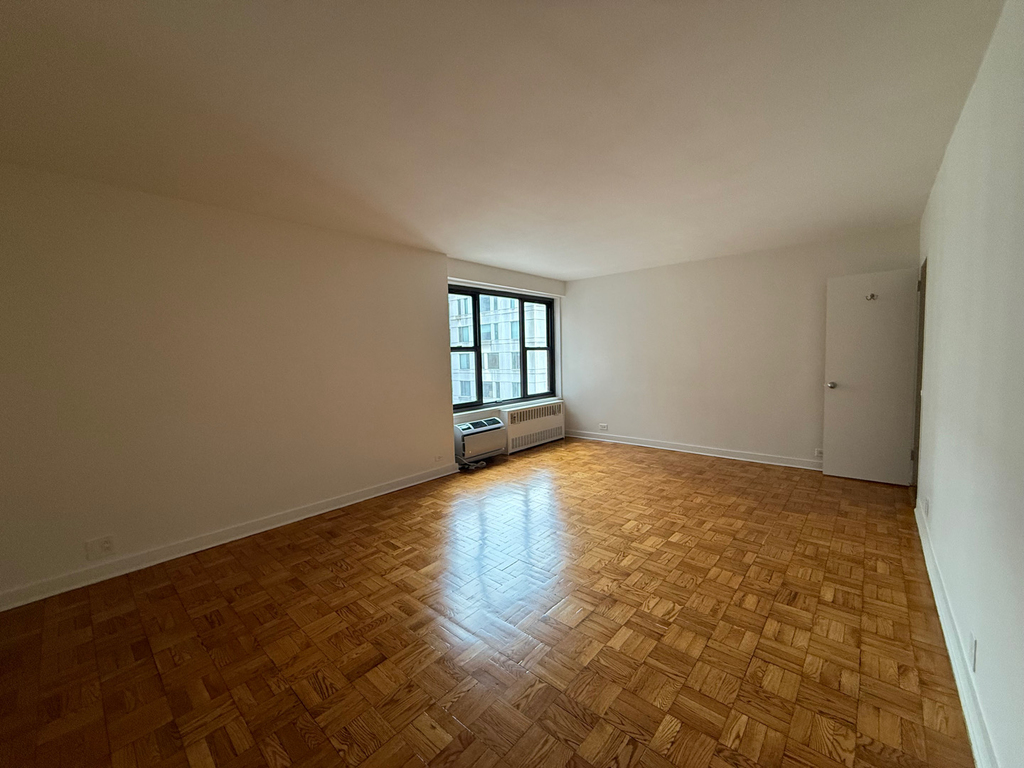 145 4th Avenue - Photo 0