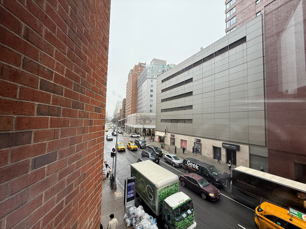145 4th Avenue - Photo 4