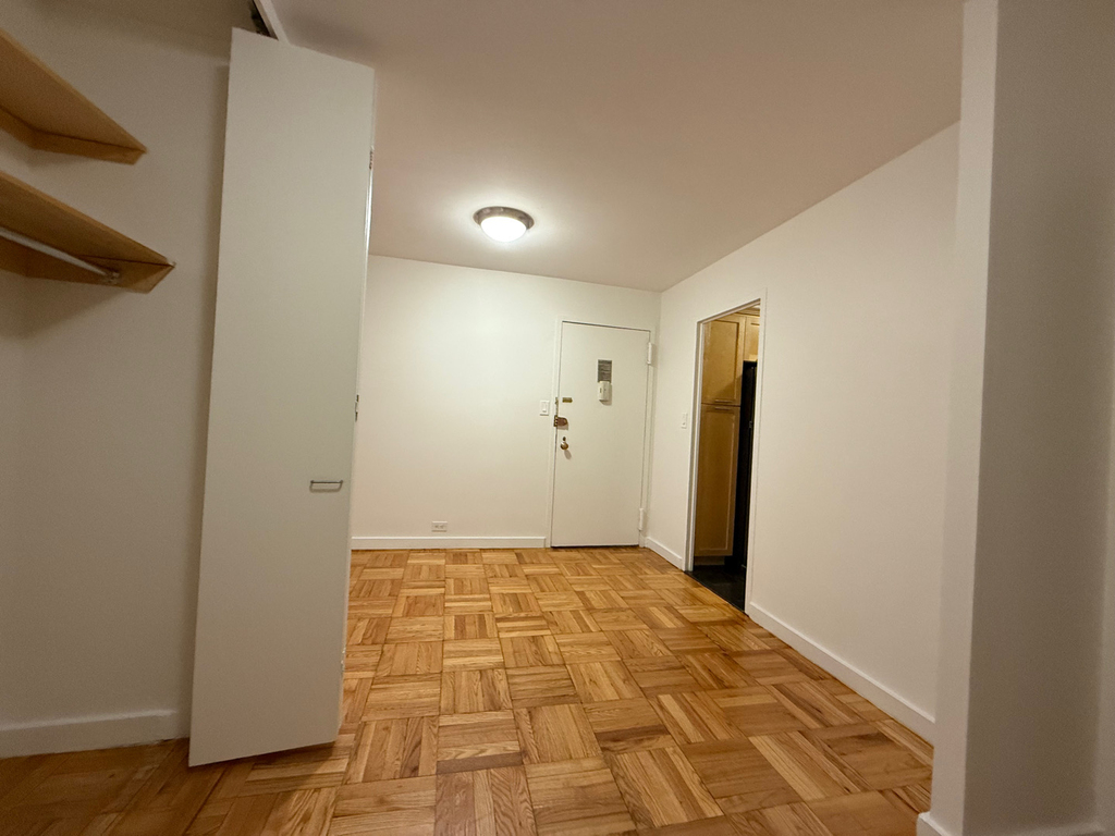 145 4th Avenue - Photo 13