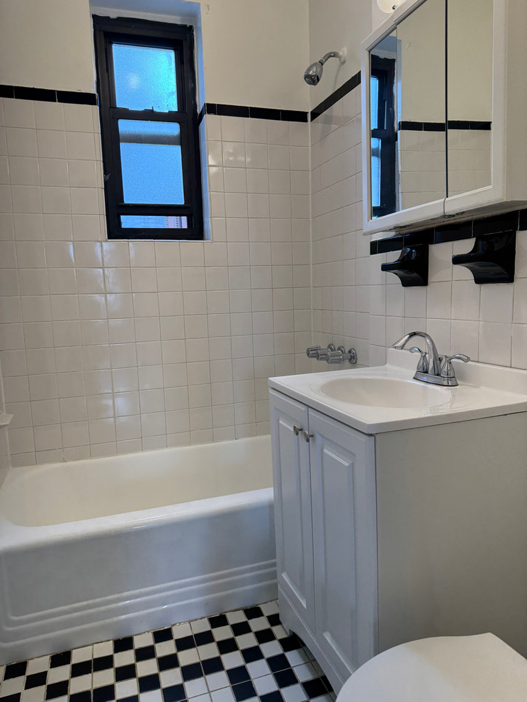 21-6 33rd Street - Photo 8