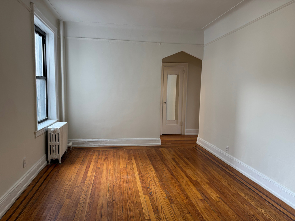 21-6 33rd Street - Photo 1