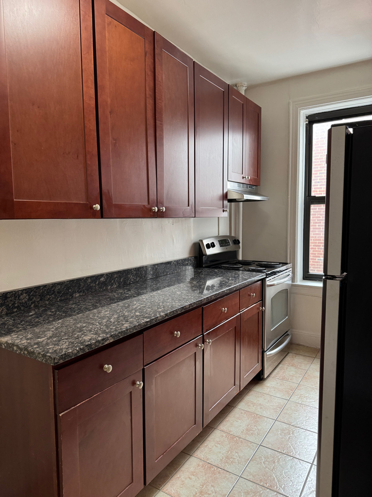 21-6 33rd Street - Photo 4