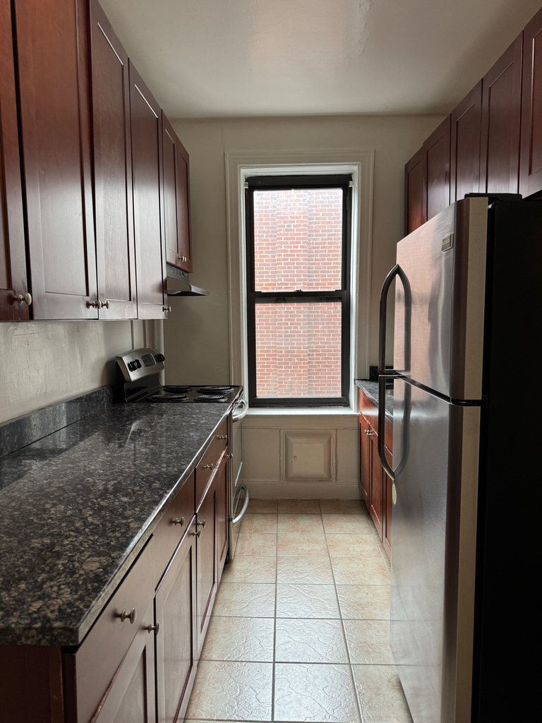 21-6 33rd Street - Photo 3
