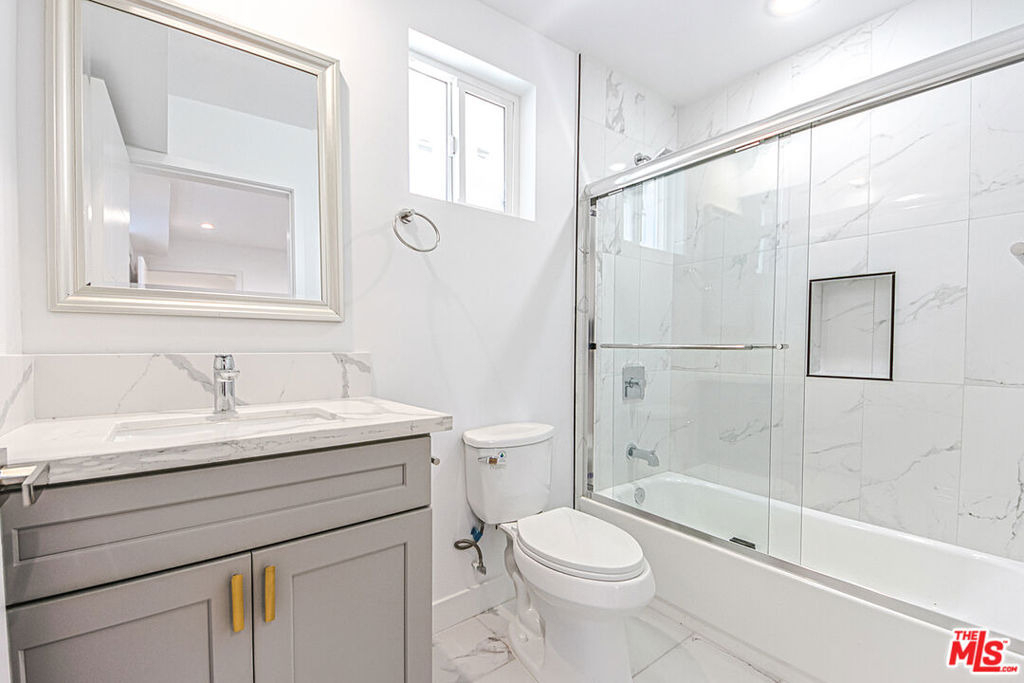 1921 Carmona Avenue - Photo 4
