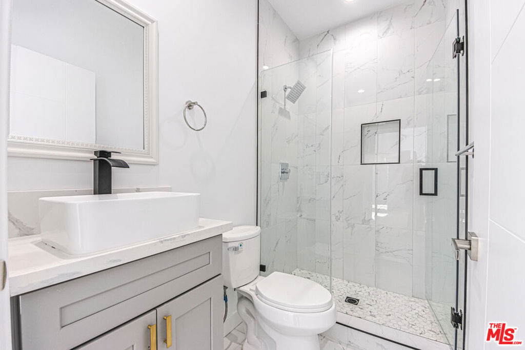 1921 Carmona Avenue - Photo 22