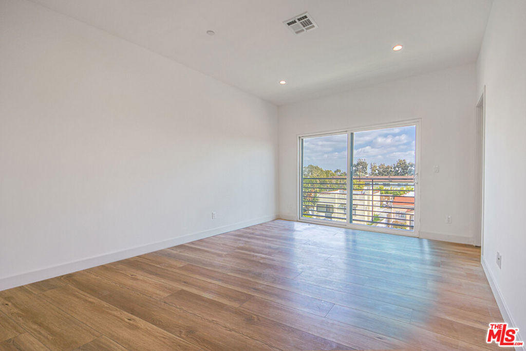 1921 Carmona Avenue - Photo 25