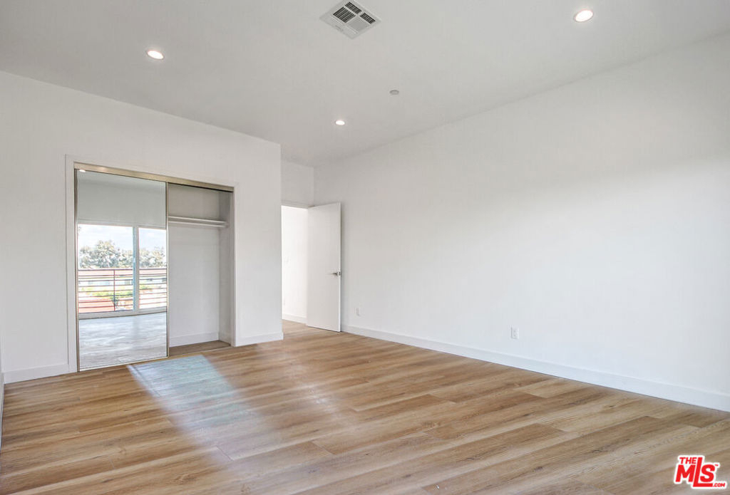 1921 Carmona Avenue - Photo 26