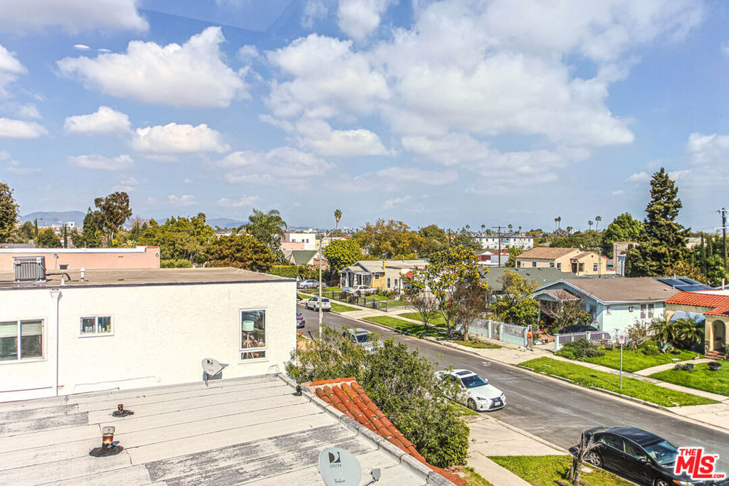1921 Carmona Avenue - Photo 47