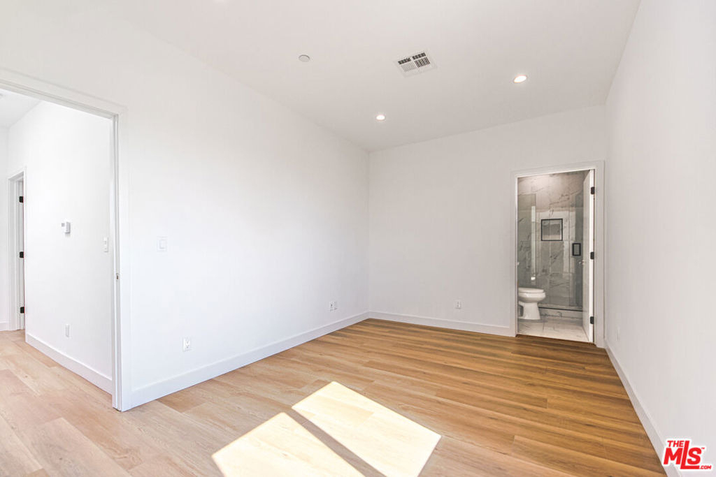1921 Carmona Avenue - Photo 21