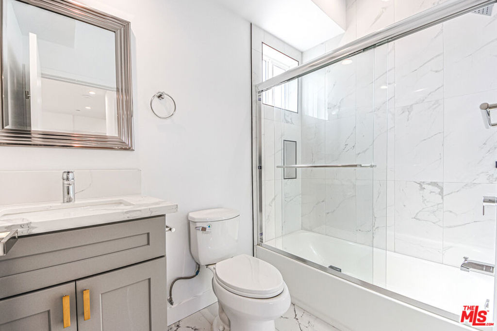 1921 Carmona Avenue - Photo 45