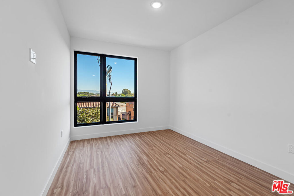 11600 National Boulevard - Photo 11