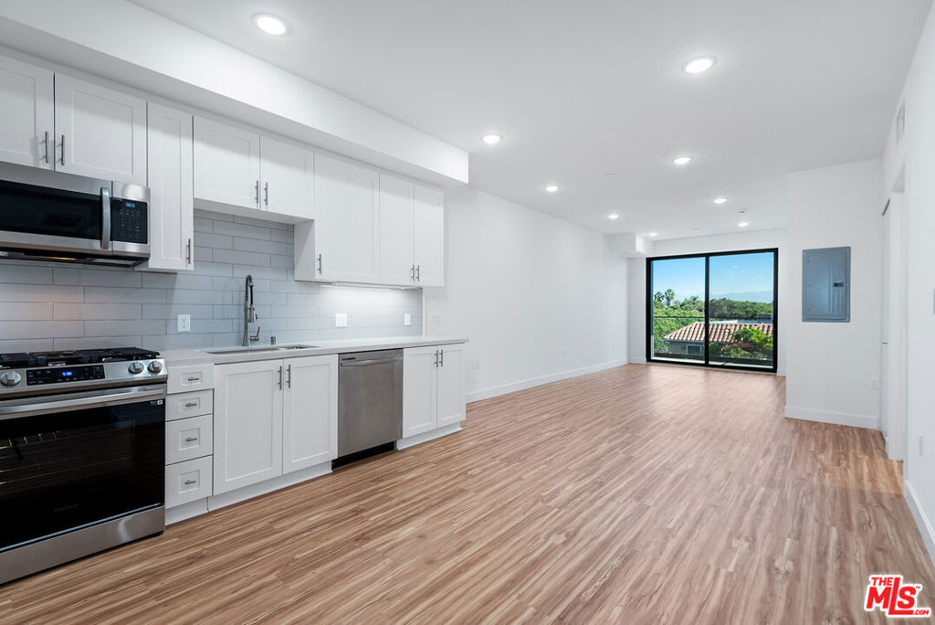 11600 National Boulevard - Photo 1