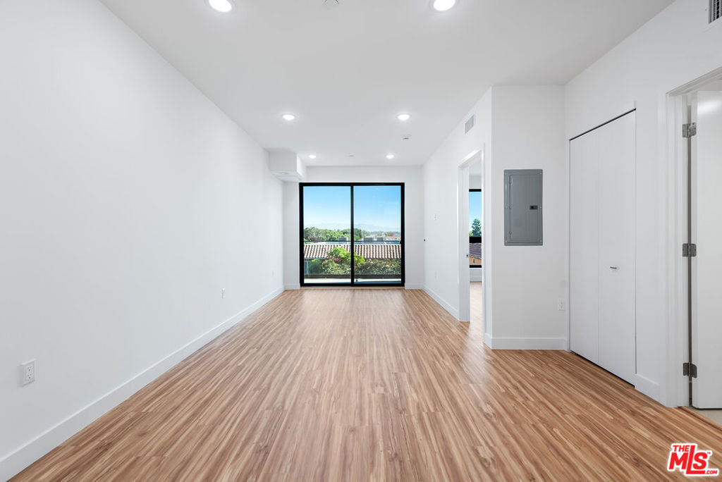 11600 National Boulevard - Photo 5