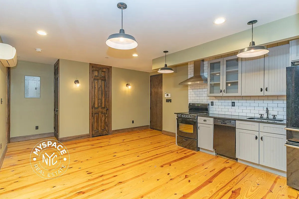45 Newel Street - Photo 3