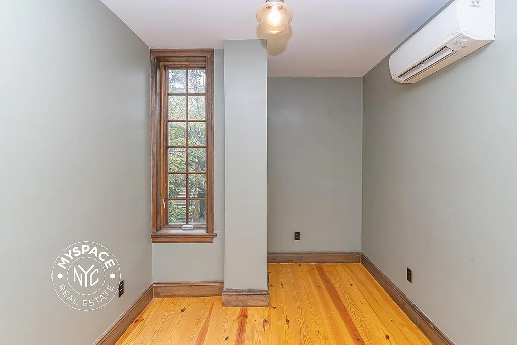 45 Newel Street - Photo 10