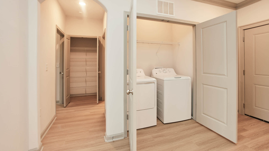 900 View Dr - Photo 15