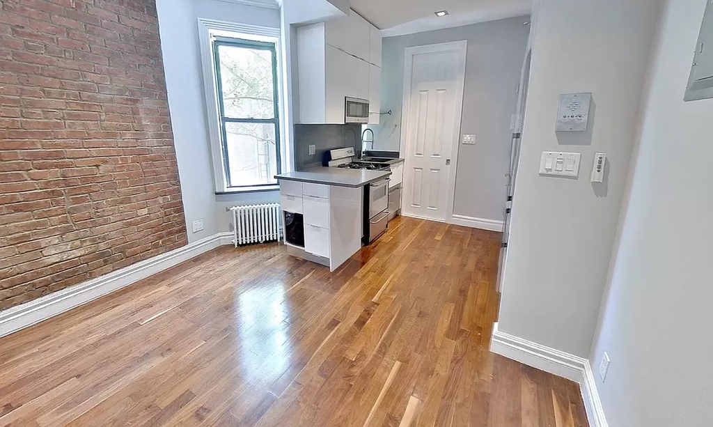 52 Barrow St - Photo 0