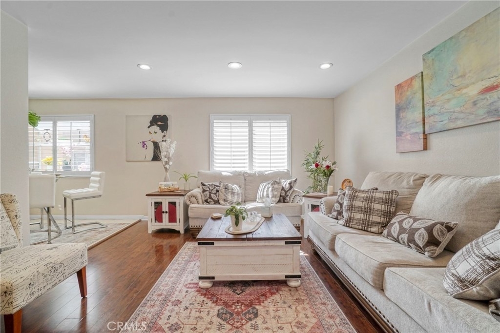 18730 Hatteras Street - Photo 14