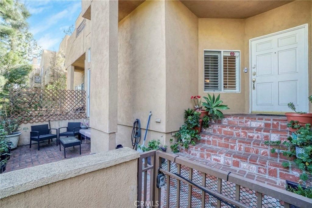 18730 Hatteras Street - Photo 6