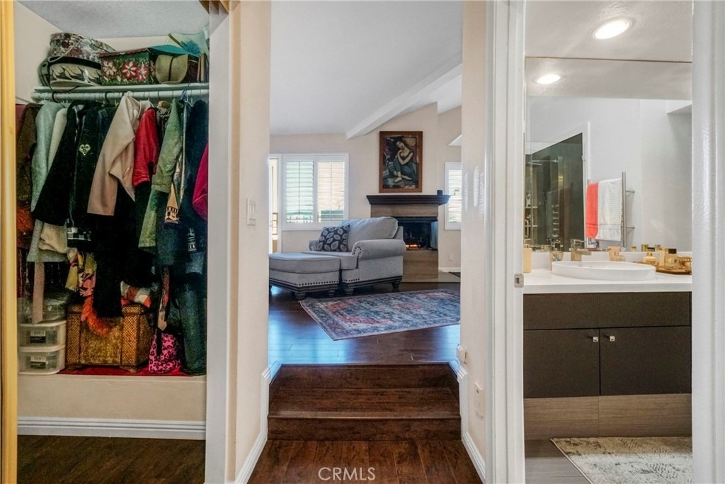 18730 Hatteras Street - Photo 27