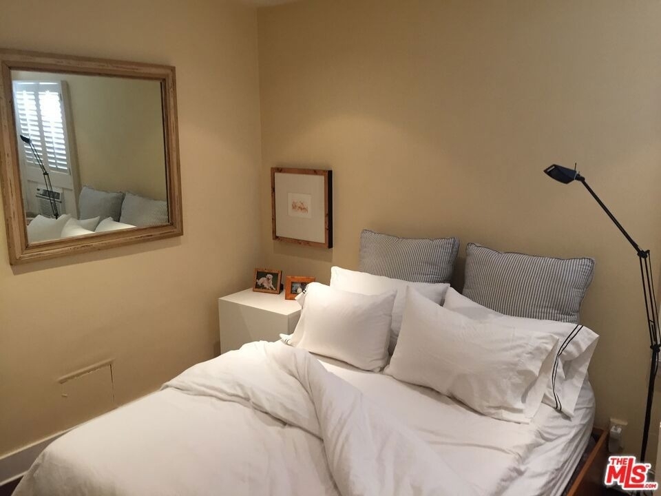 1309 Warnall Avenue - Photo 10