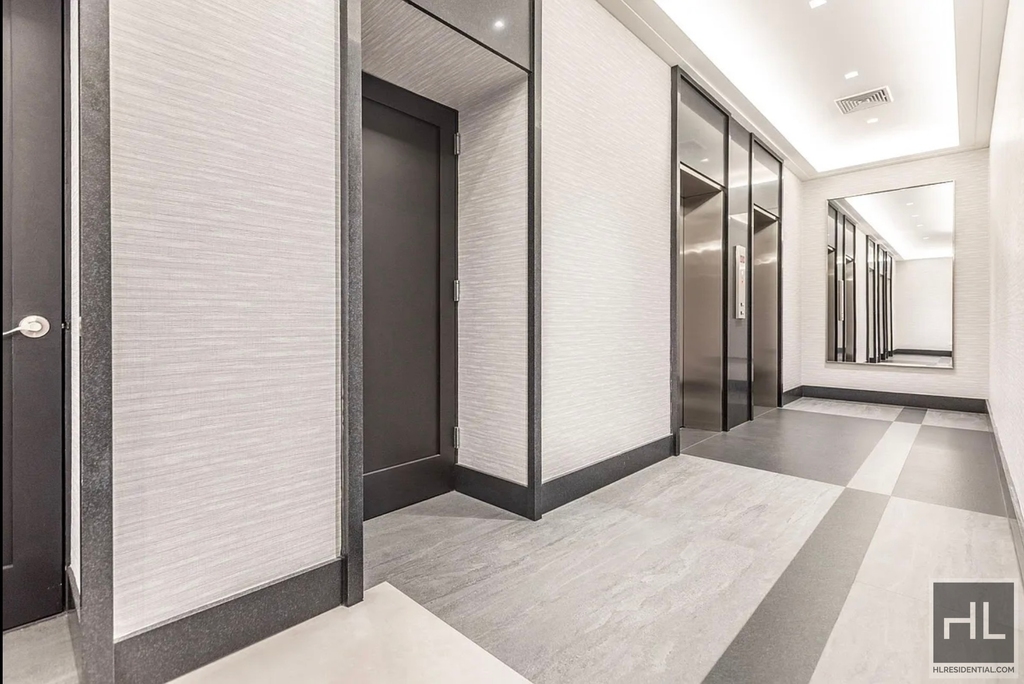 East 57 Street - Photo 6