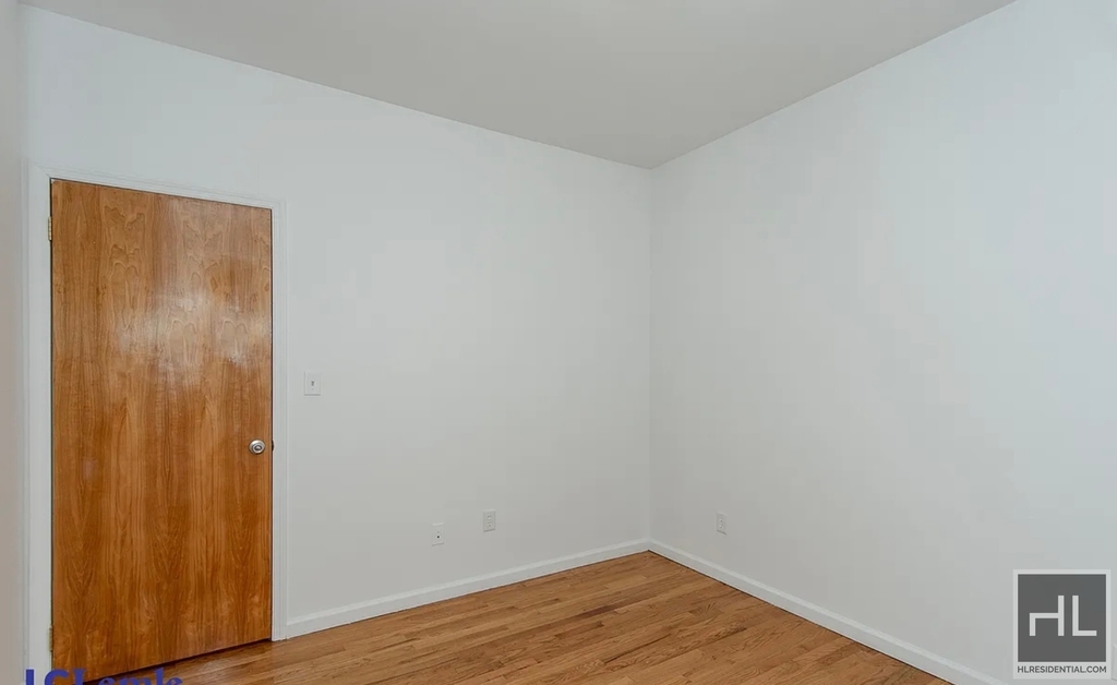 East 84th Street - Photo 4