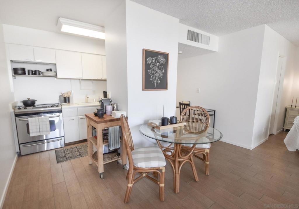 1720 Avenida Del Mundo - Photo 5