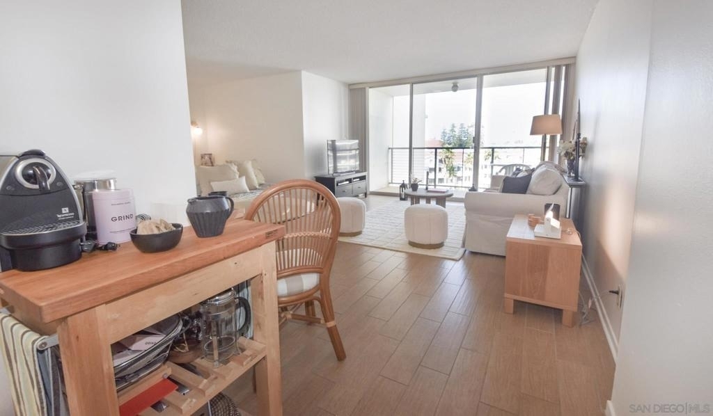 1720 Avenida Del Mundo - Photo 7