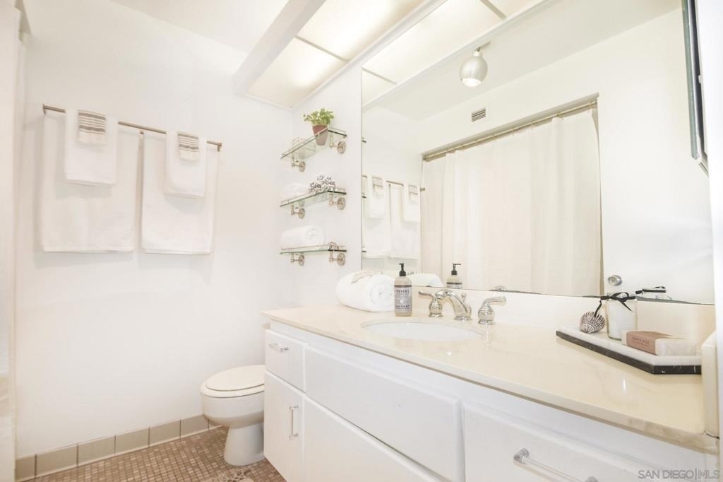 1720 Avenida Del Mundo - Photo 9
