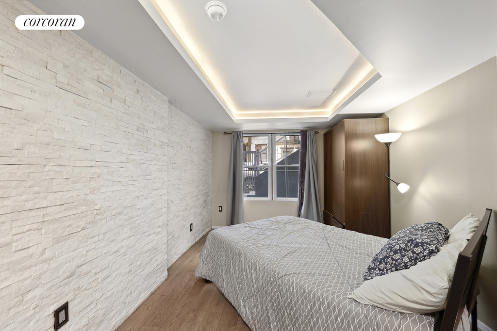 557 W 159th Street - Photo 9