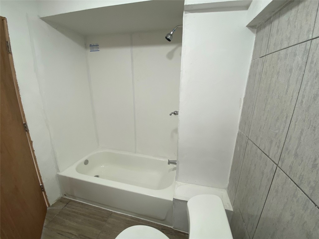 6 Tracy St Apt 2 - Photo 6